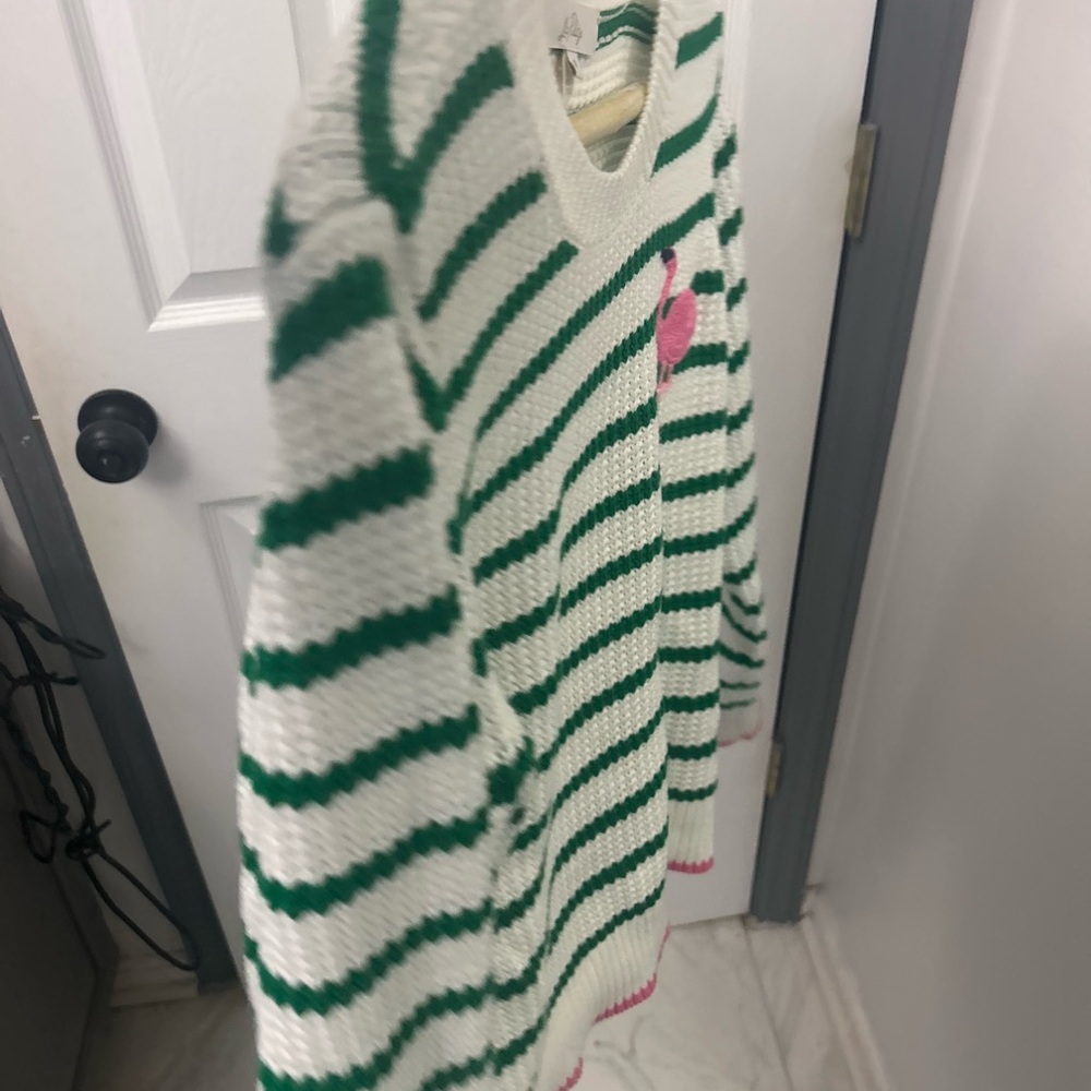 NWOT LILLY PULITZER JOVIENNE sweater. - Picture 5 of 16
